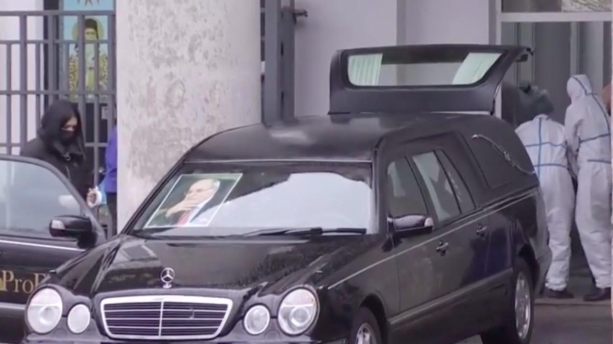 nelu ploiesteanu condus pe ultimul drum