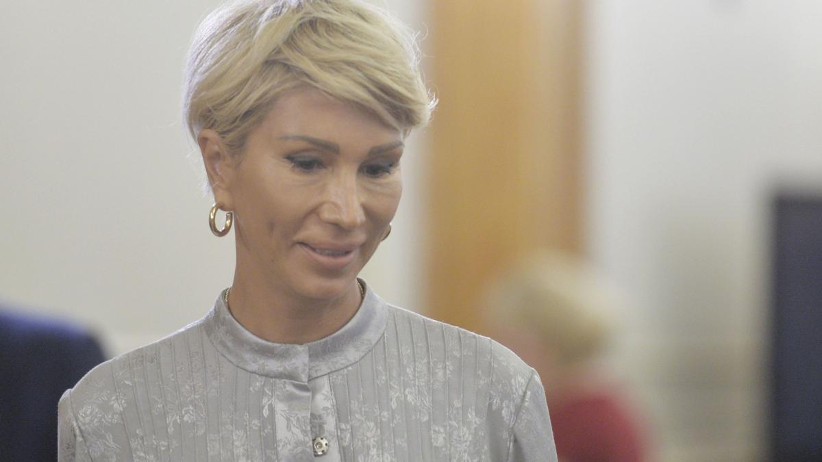 raluca turcan cel mai mic salariu pe care l a primit