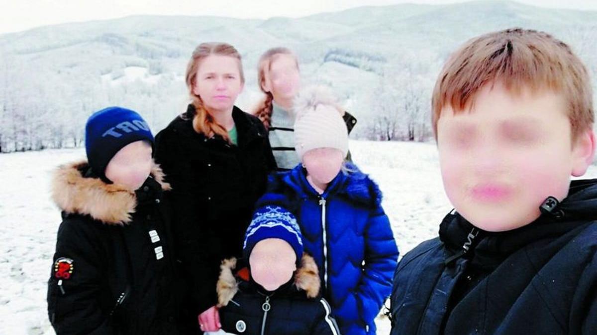 un preot din suceava ii interzice divortul unei femeie abuzata de sotul alcoolic are o cruce de dus