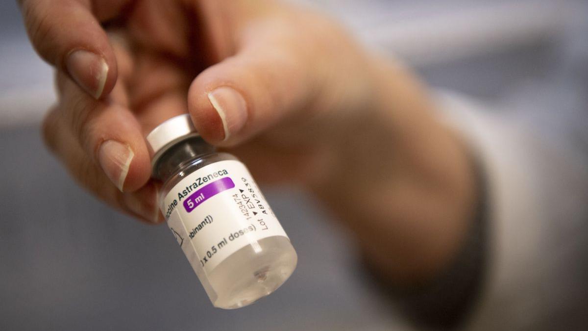 vaccin astrazeneca efecte adverse tromboze document oficial