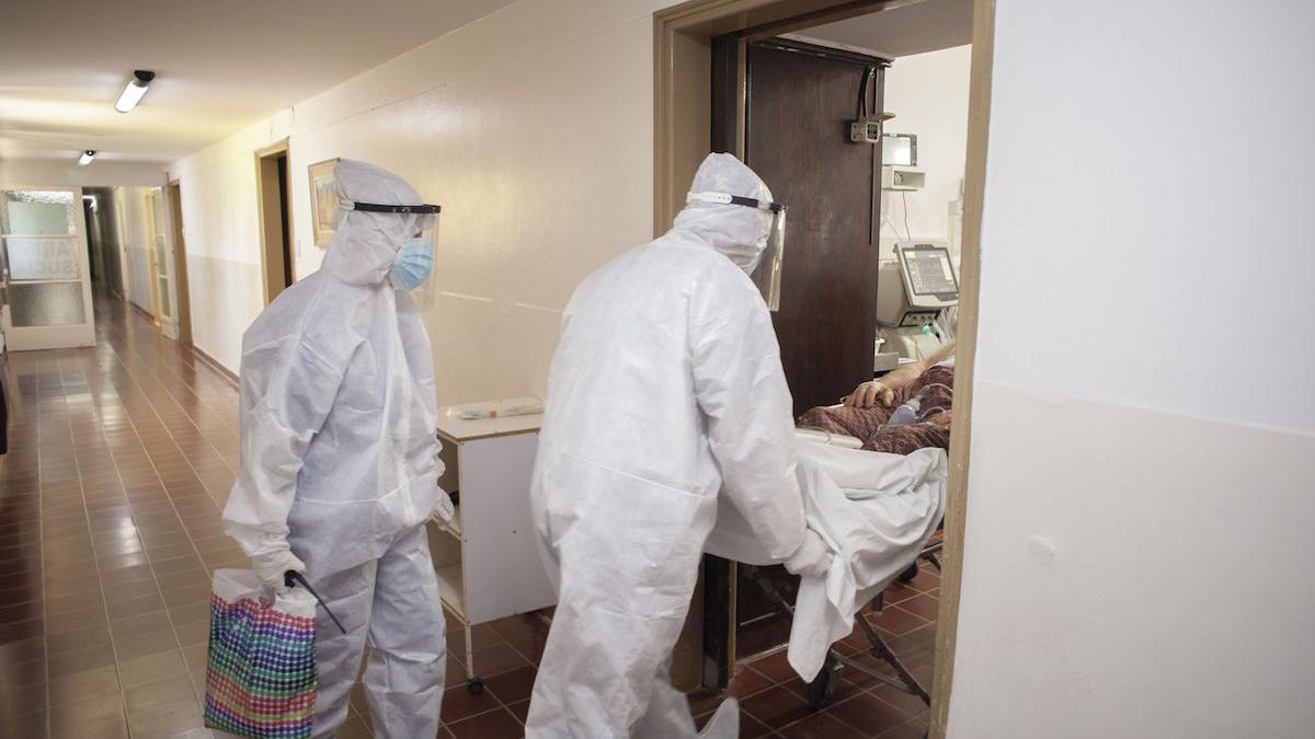 cadavre morti covid inmormantare