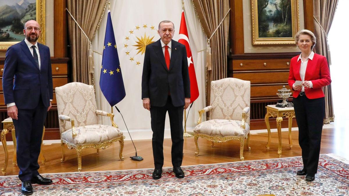 charles michel ursula von der leyen recep tayyip erdogan incident drepturile femeilor turcia