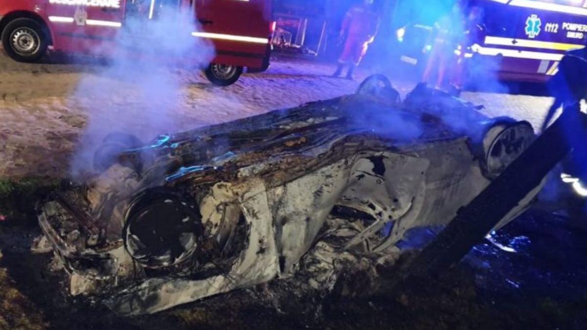 tanar carbonizat accident tarnova certat iubita