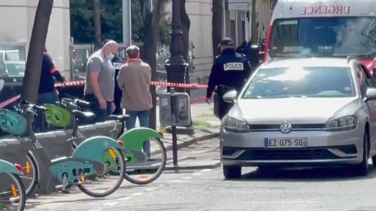 o persoana ucisa alta ranita atac armat in fata spital paris