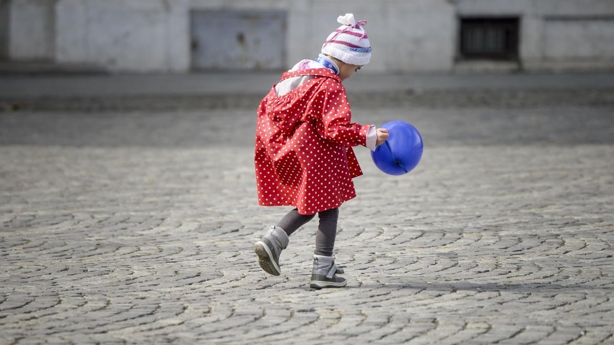 fetita trei ani suceava murit calcata masina condusa tatal ei