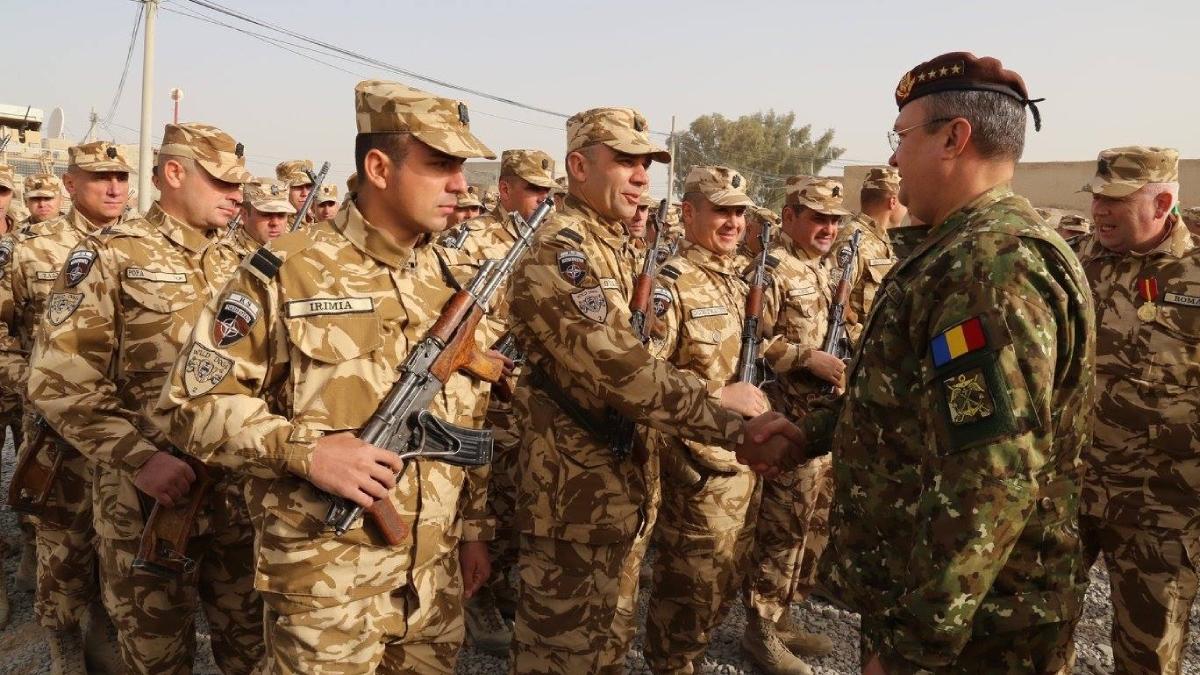 militarii romani din afganistan se intorc acasa