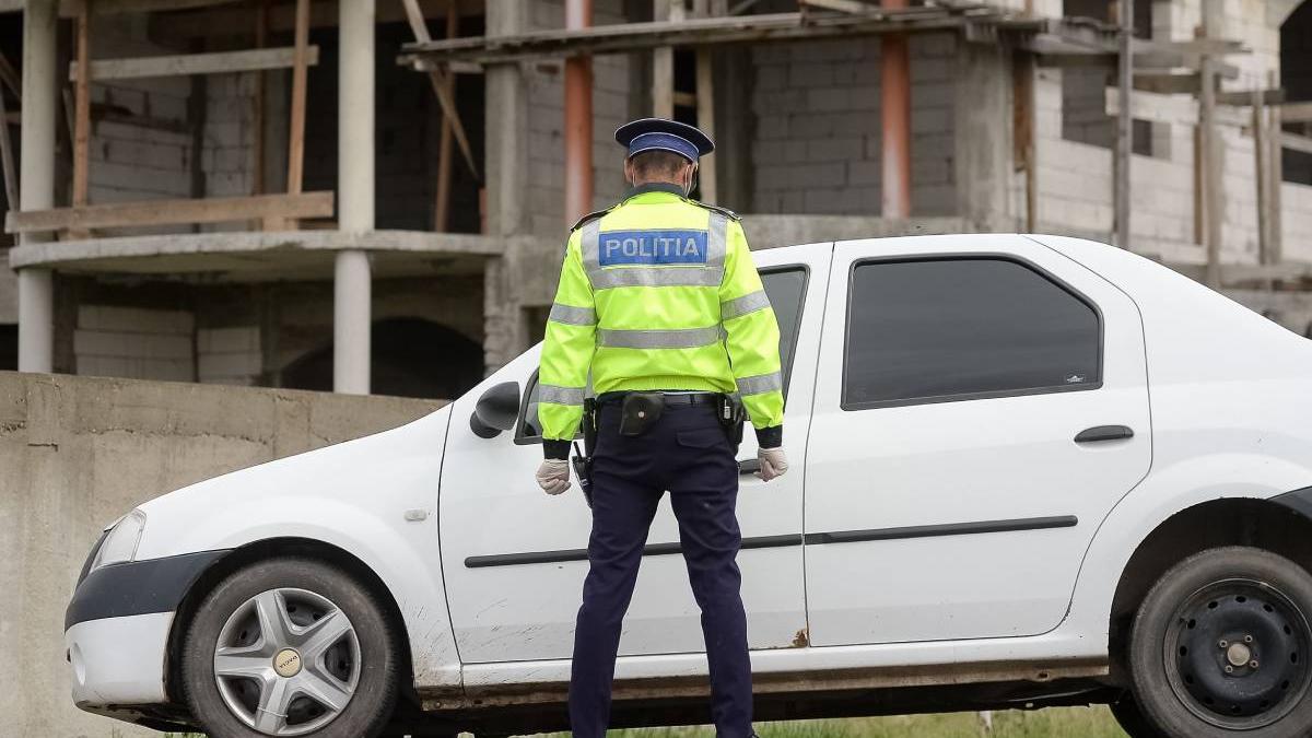 politist amenintat barbat amendat poarte masca protectie