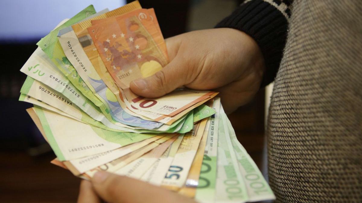 euro leu maxim istoric