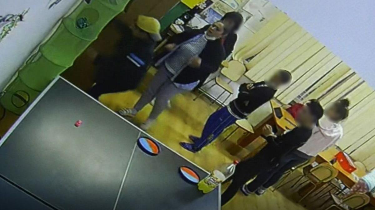 copil batut educatoare centru copiii strazii