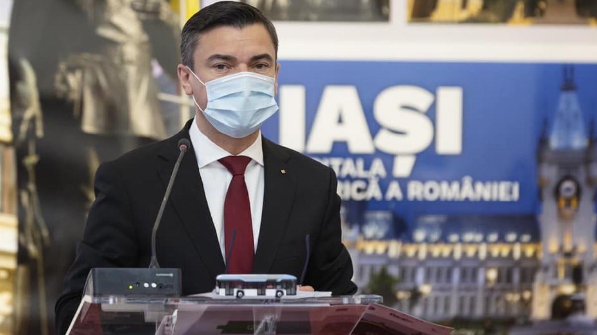 mihai chirica inchide primaria iasi suspenda serviciile publice transport in comun