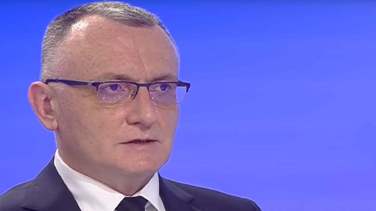 ministru educatie sorin campeanu conditii copii merg fizic scoala
