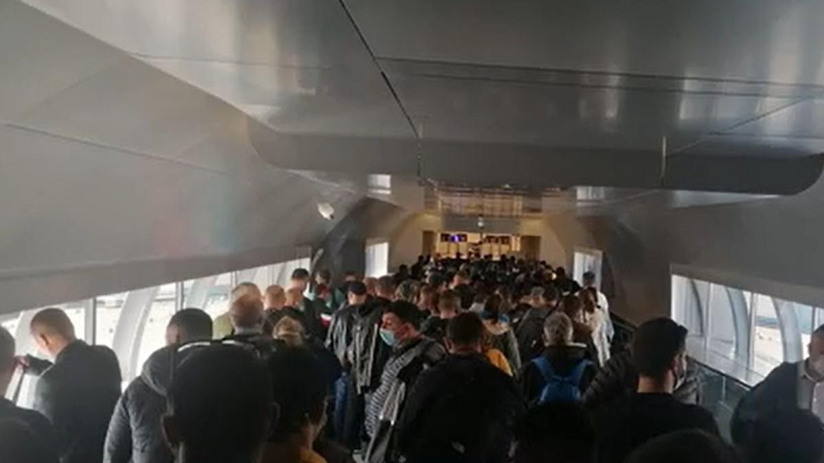 romani sarbatorile de paste coada aeroport verificari documente dsp