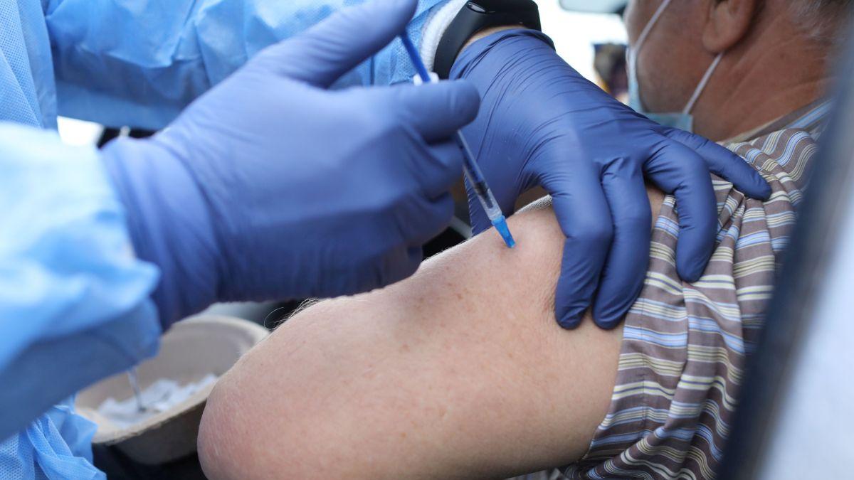 buluceala la centrul de vaccinare drive thru din bucuresti