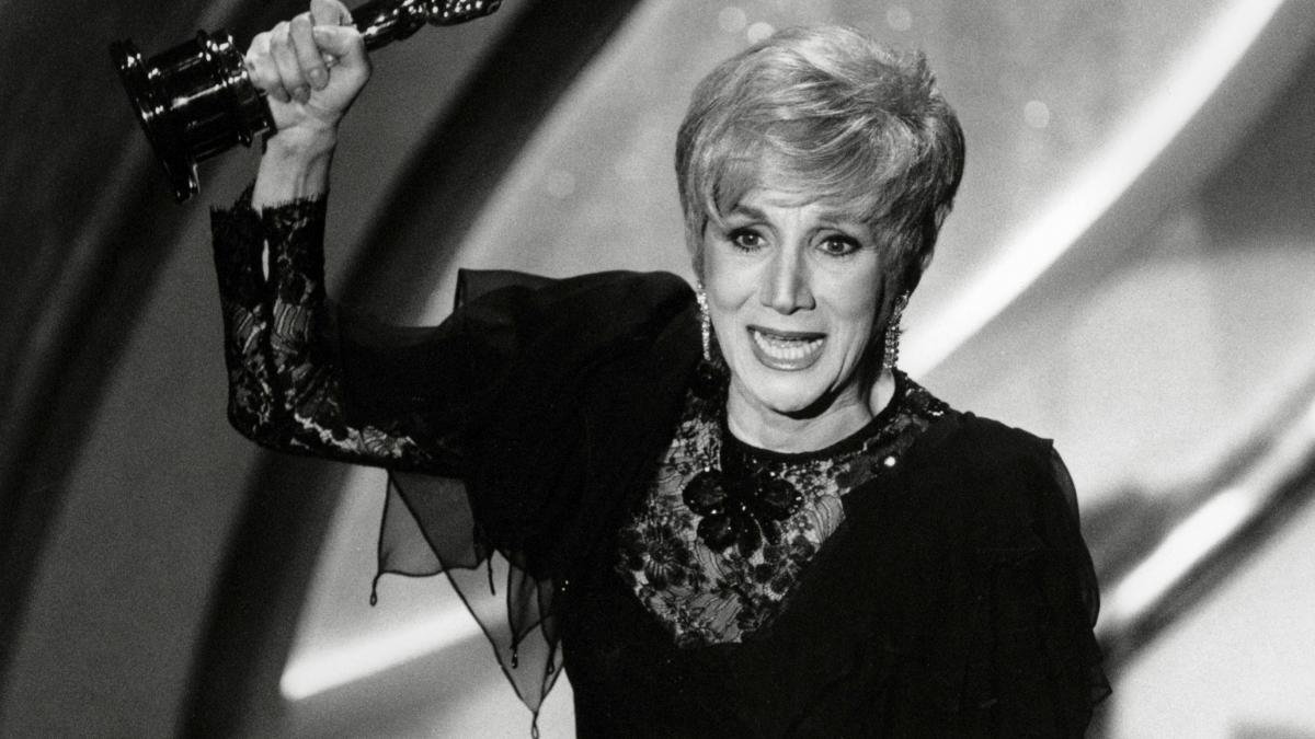 a murit olympia dukakis marea actrita recompensata cu oscar avea 89 de ani