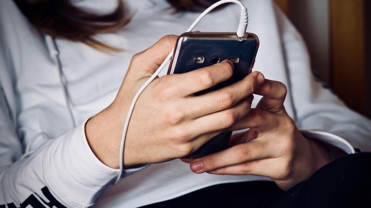 farsa 112 adolescenta a reclamat din plistiseala ca a fost sechestrata si violata