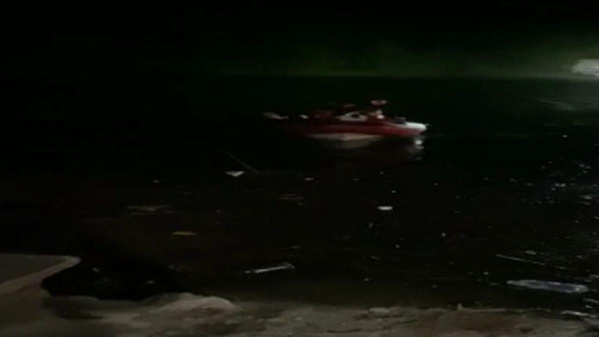 pesoane copil barca inec lac de acumulare baia mare