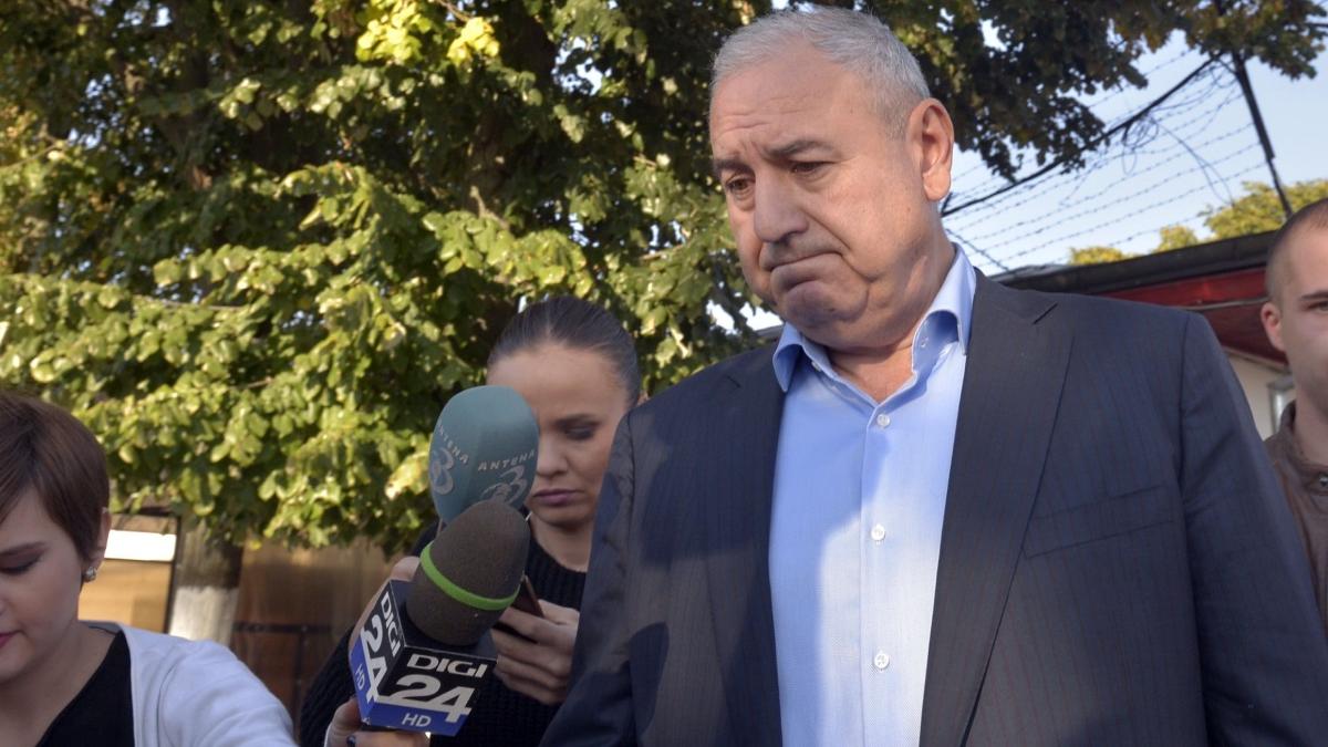 Dorin Cocoș, trimis în judecată într-un nou dosar legat de Microsoft: Este acuzat de spălare de bani