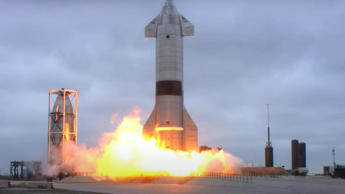 racheta starship a companiei spacex a aterizat cu succes