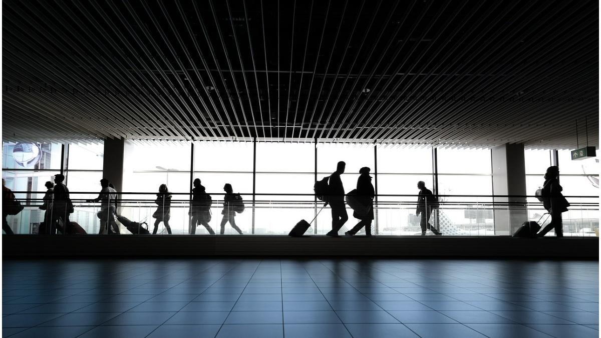 schimbari aeroportul otopeni ministrul transporturilor sistem cu fisa