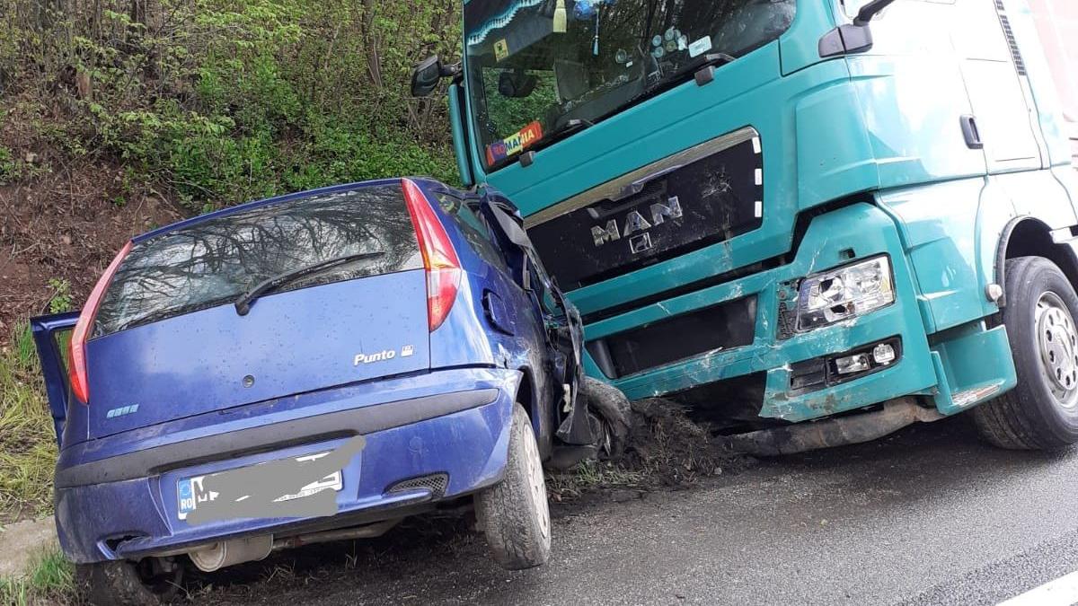 tanar a murit fiat accident dumbrava cluj