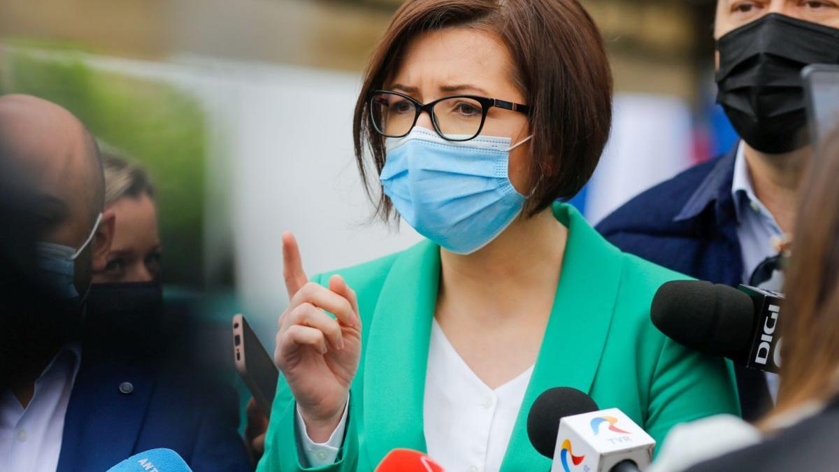 ioana mihaila fara masca aer liber august