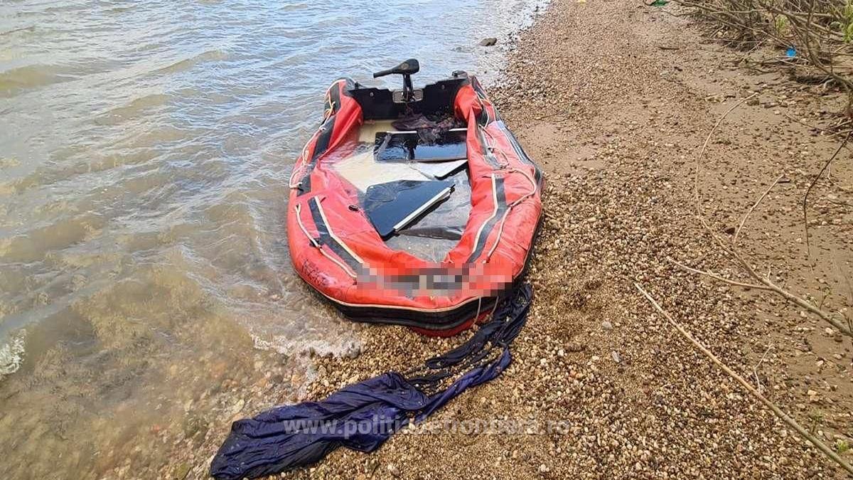 migranti afganistan iran siria salvati dunare barca gonflabila