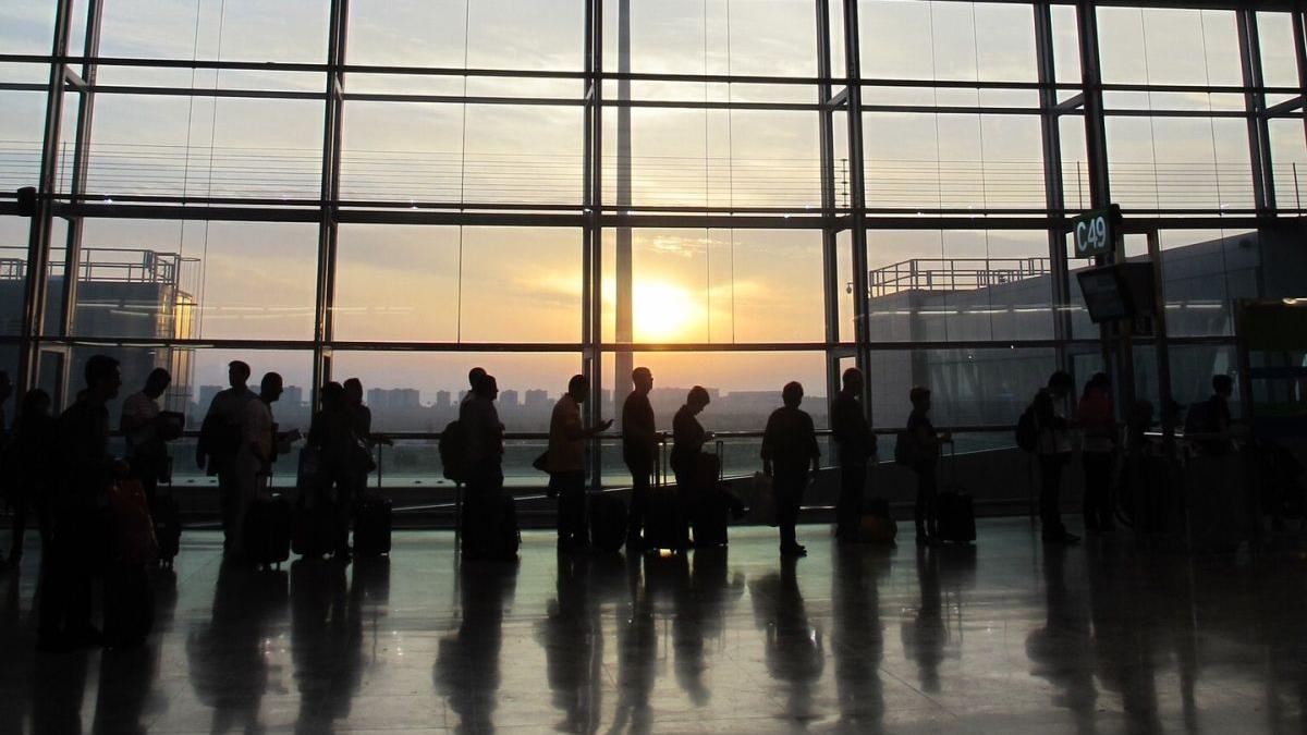 romani refuzati imbarcare aeroport italia nesimtire