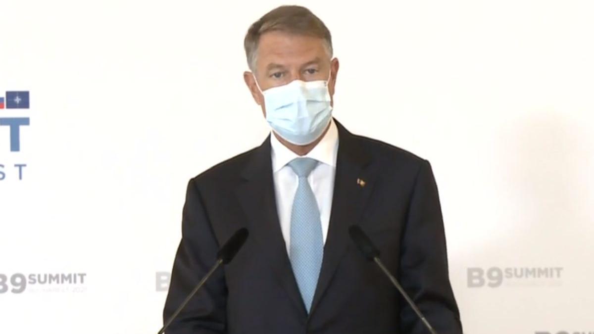 klaus iohannis summit b9 militar romania
