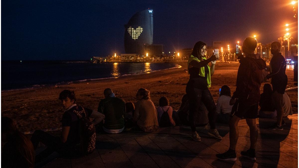 sute petrec spania ridicarea restrictiilor