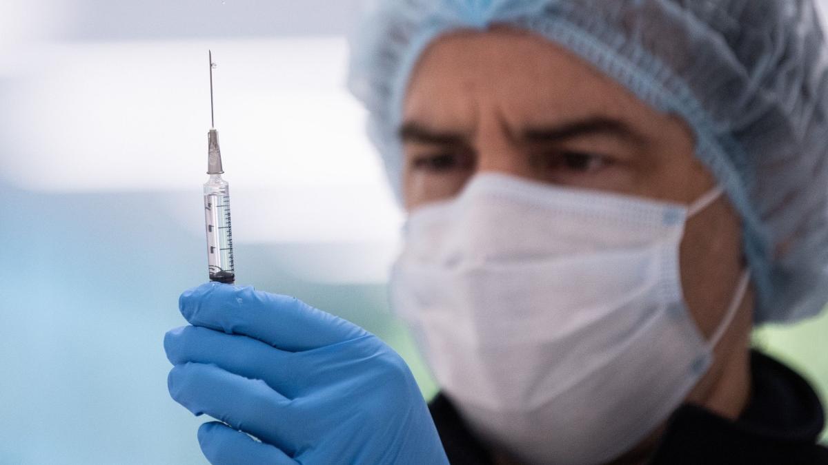 unele persoane isi pierd imunitatea la doar 3 4 luni de la vaccinarea anti covid
