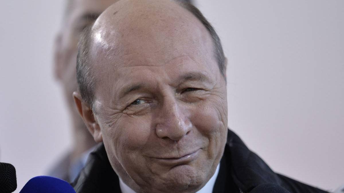 traian basescu primul contact securitate