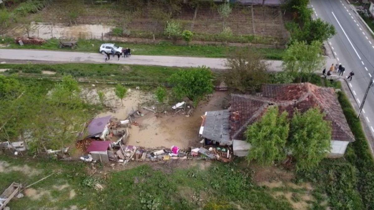 ploi puternice prapad satu mare familii evacuate