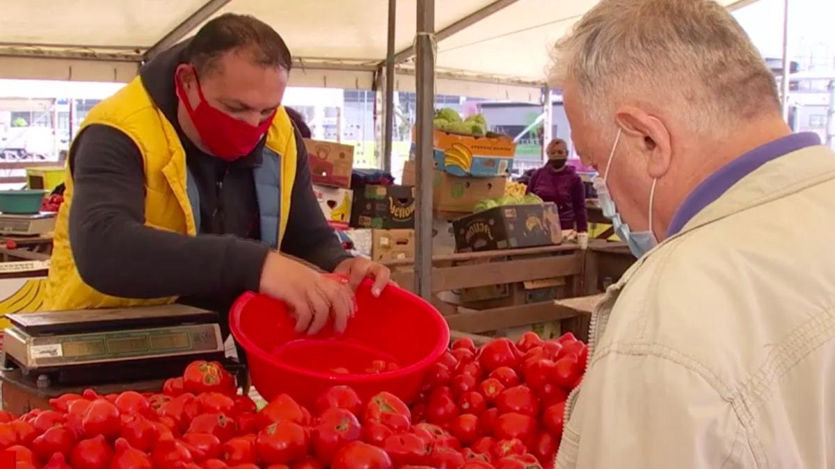 rosiile romanesti din piete provenienta necunoscuta 50 lei o punga
