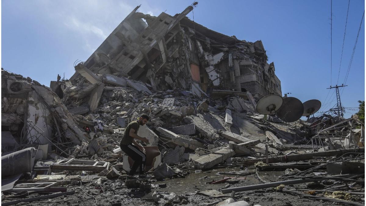 atac israelian loveste cladire presa