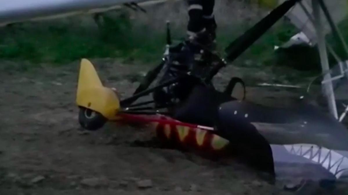 deltaplan aterizat fortat camp topoloveni pilotul ranit