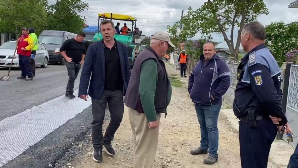 locuitori ipotesti indignati strada asfalteaza