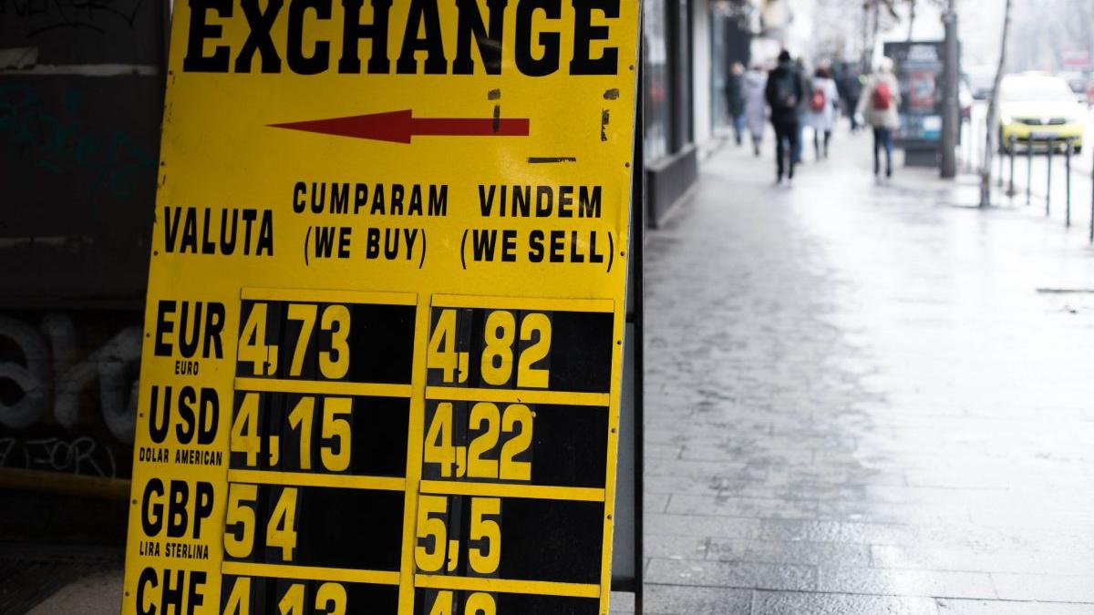 doua angajate casa schimb valutar bacau imbogatit peste noapte