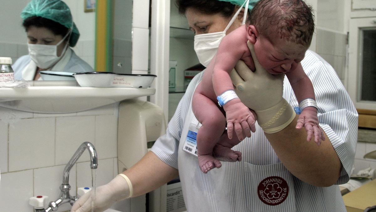 copii nascuti prematur romania mor