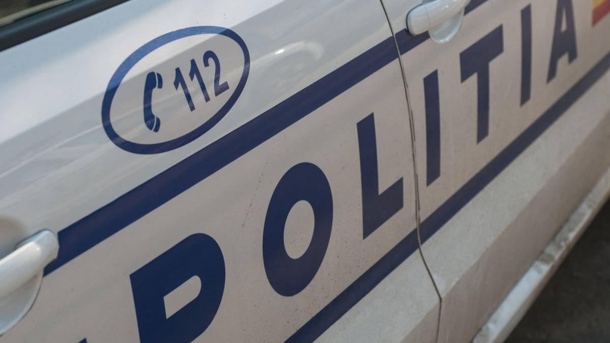 Patru angajați ai unui azil de bătrâni, bănuiți că au falsificat acte privitoare la decesul unui pacient   