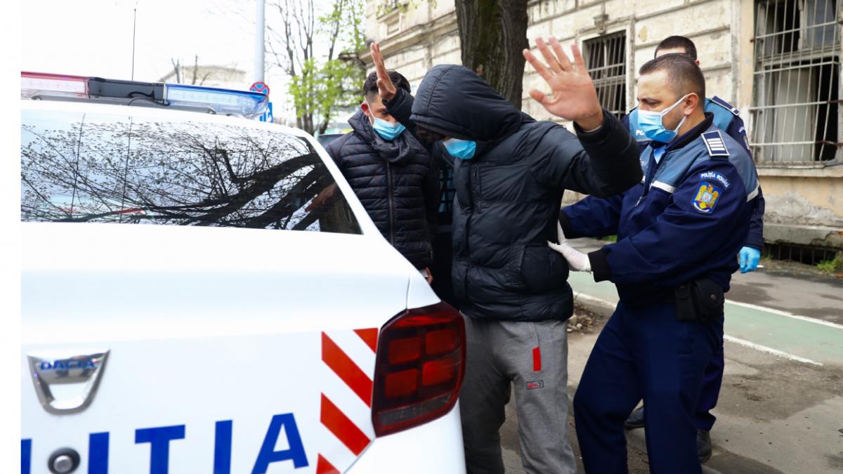 actiune de amploare judetul timis 100 de migranti ridicati politisti