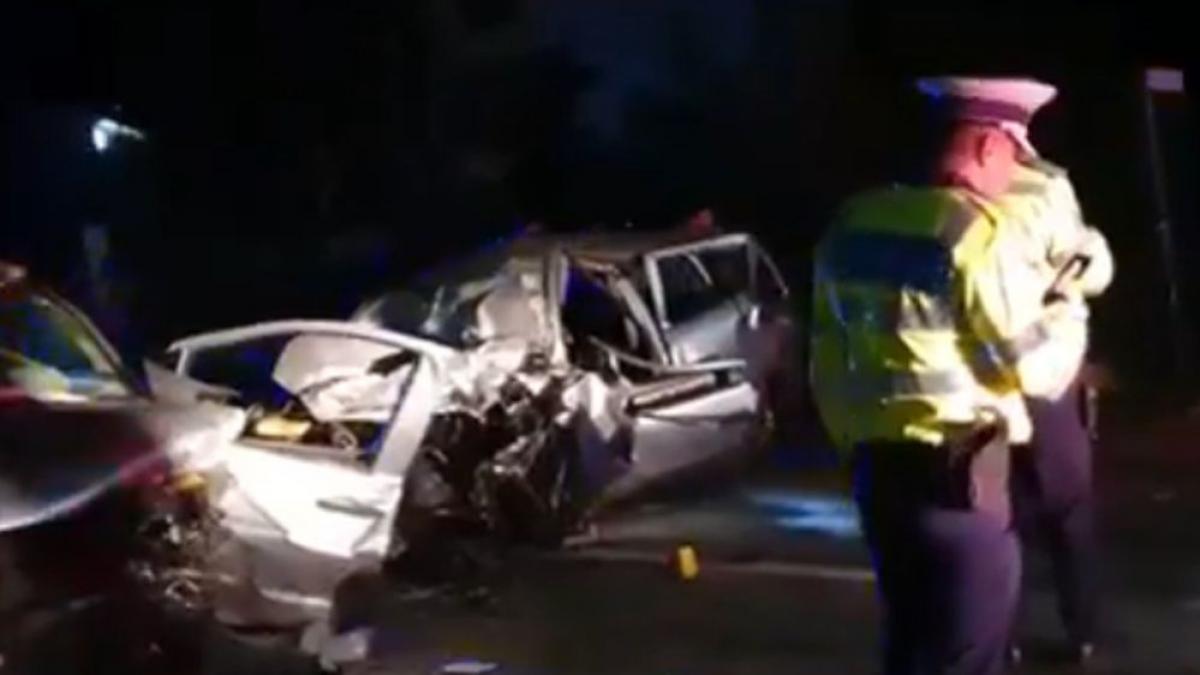 barbat atacat albine in masina accident