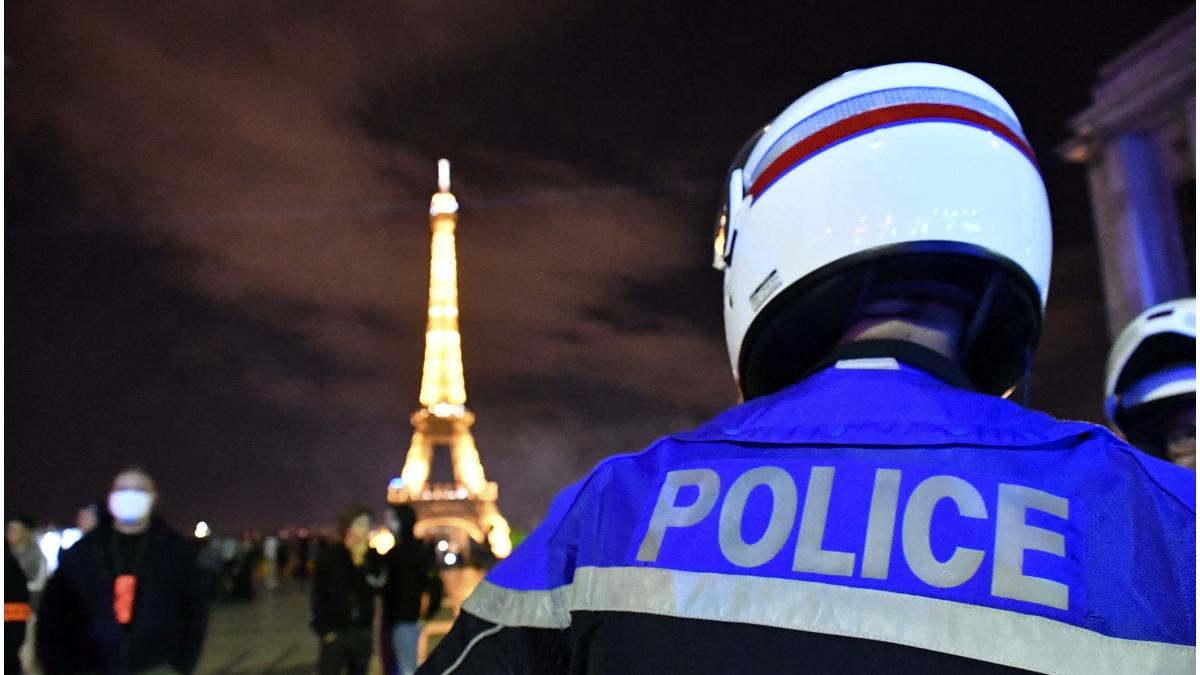 politista franta injunghiata