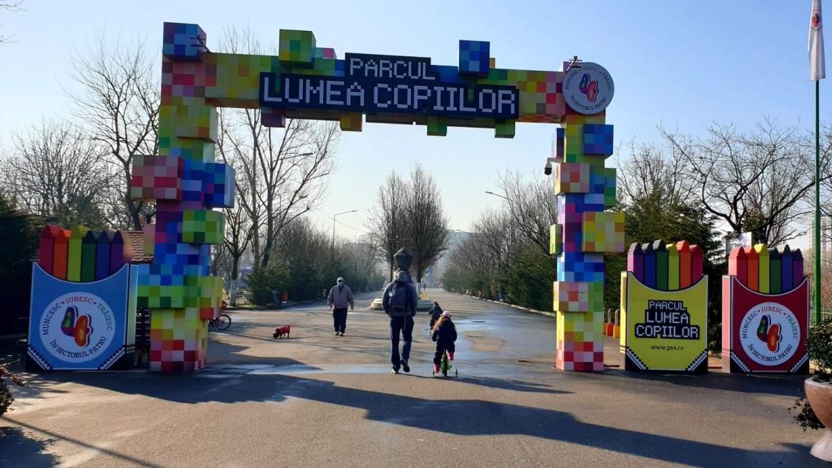 vaccinare adolescenti covid 19 primaria sectorului 4 parcul lumea copiilor