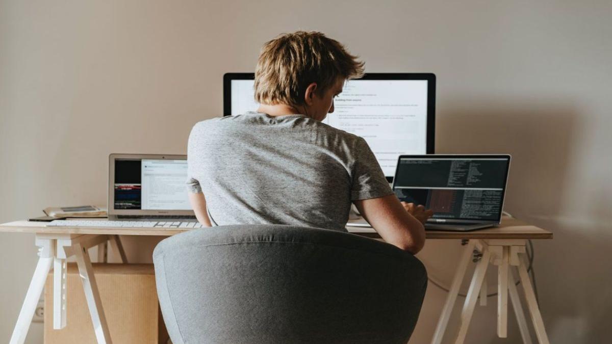 lucruri de care ai nevoie atunci cand lucrezi acasa