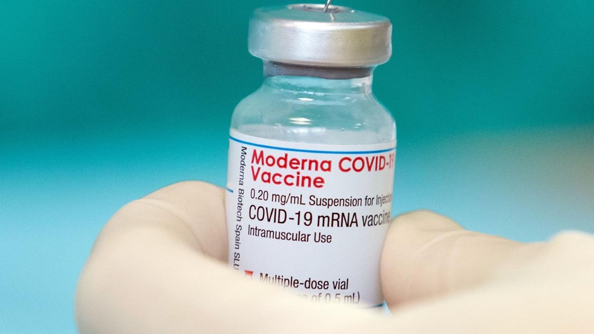 compania moderna a cerut autorizare neconditionata vaccin impotriva covid 19
