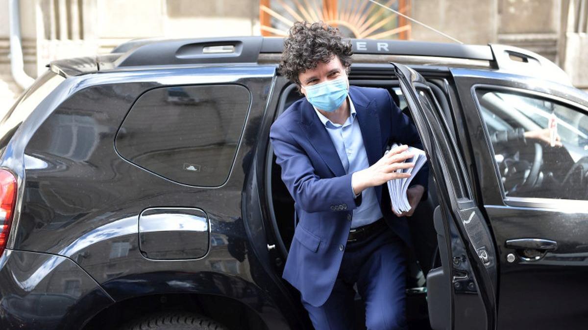 nicusor dan gropi asfalt remediere doua luni