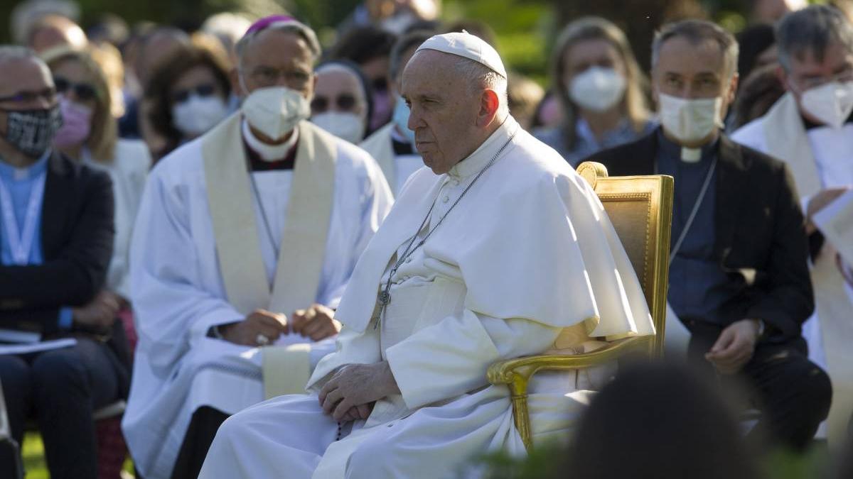 noi reguli biserica catolica pedeapsa risca clerici