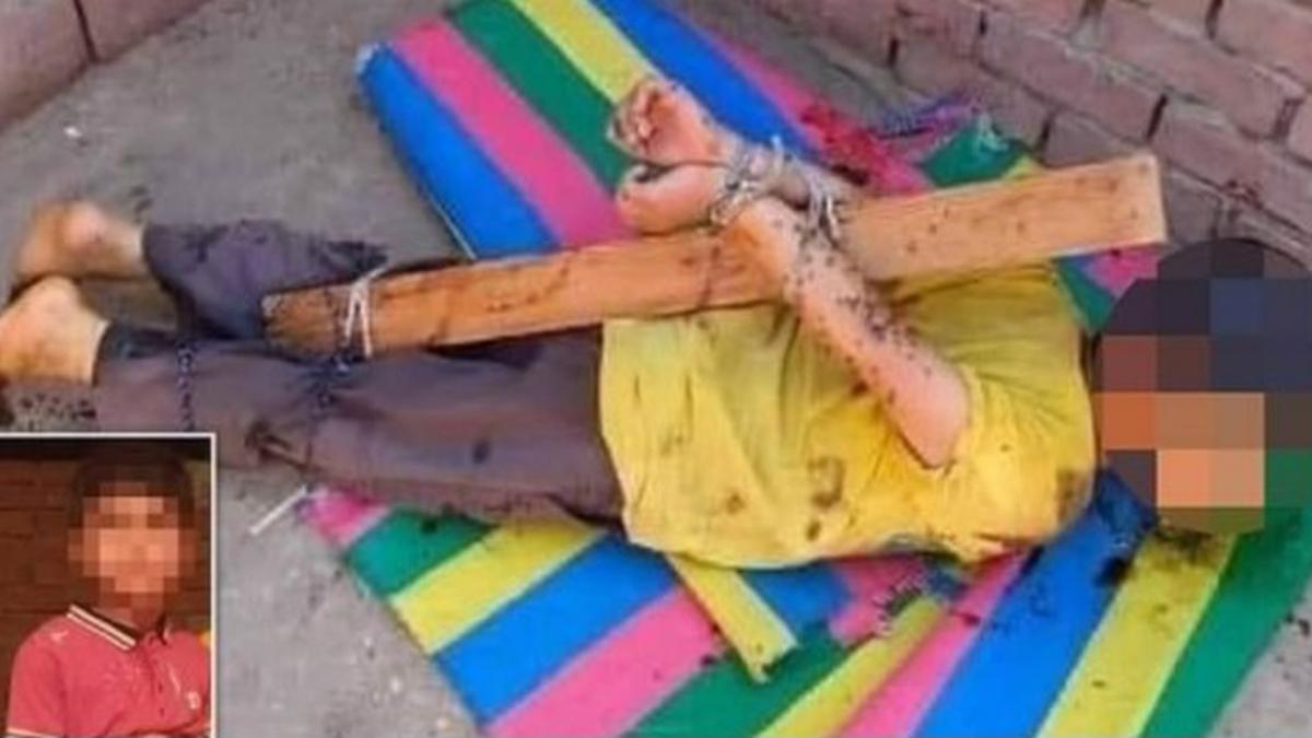 baiat 7 ani legat uns miere albine pedeapsa egipt