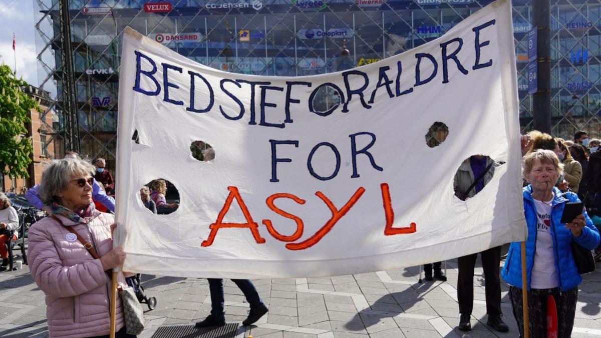 danemarca migranti azil rwanda europa lege