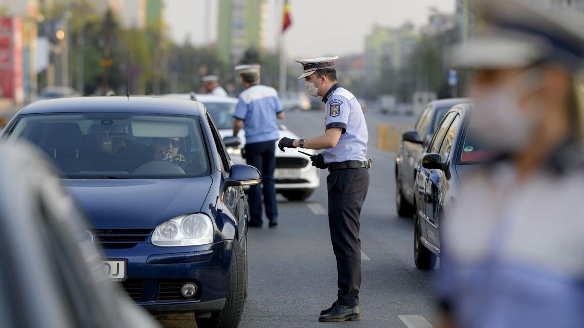 zece politisti rutieri botosani incatusati spagi soferi
